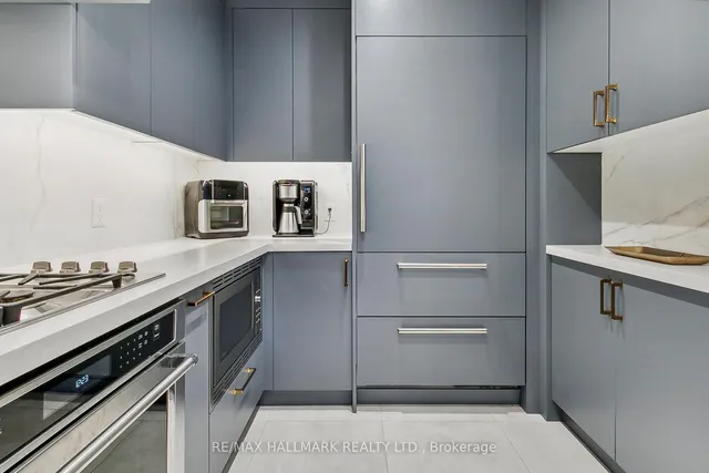 Additional image 19 of 39 Queens Quay Unit TH103