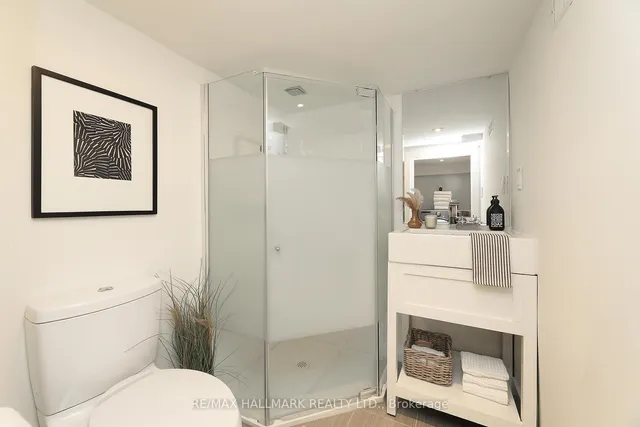 Additional image 42 of 142 Springdale Blvd