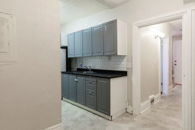 Additional image 7 of 70 Pearl St