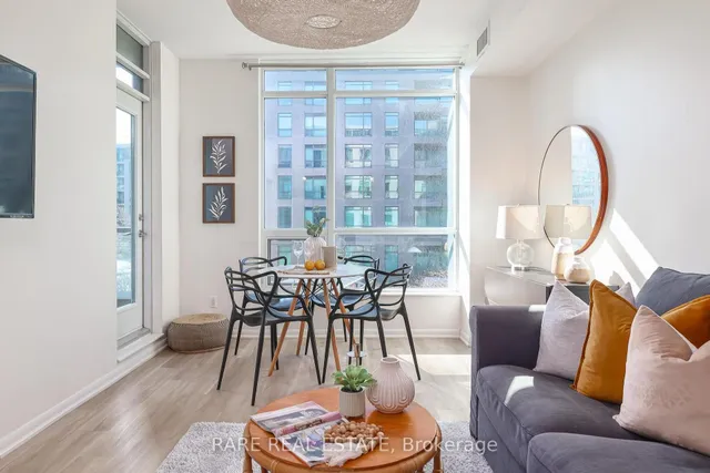 Additional image 4 of 231 Fort York Blvd Unit 233