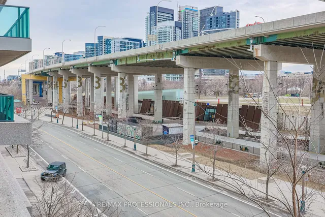 Additional image 35 of 209 Fort York Blvd Unit 469
