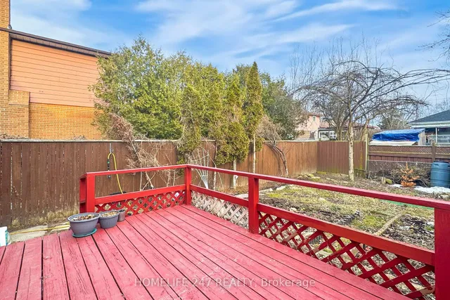 Additional image 38 of 38 Deanscroft Sq