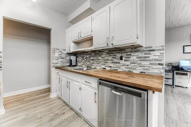 Additional image 14 of 29 West Ave Unit 702