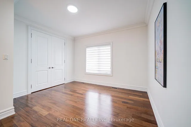 Additional image 19 of 210 Maplehurst Ave