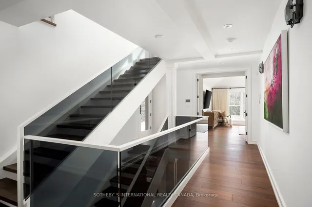 Additional image 22 of 23 Douglas Dr