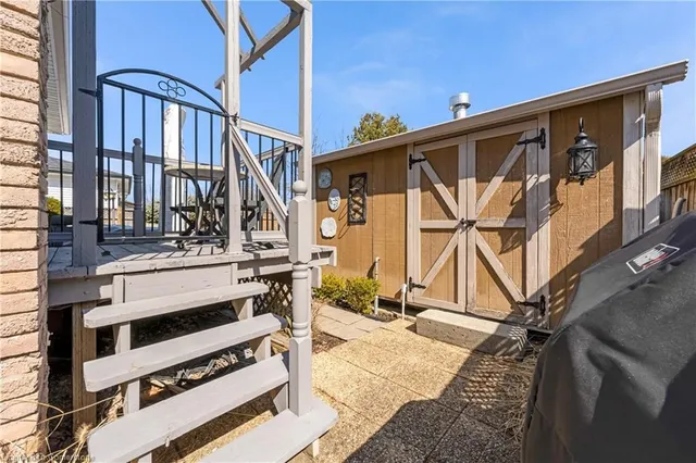 Additional image 37 of 40 Odessa St