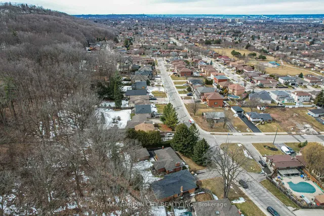 Additional image 34 of 122 Pine Dr