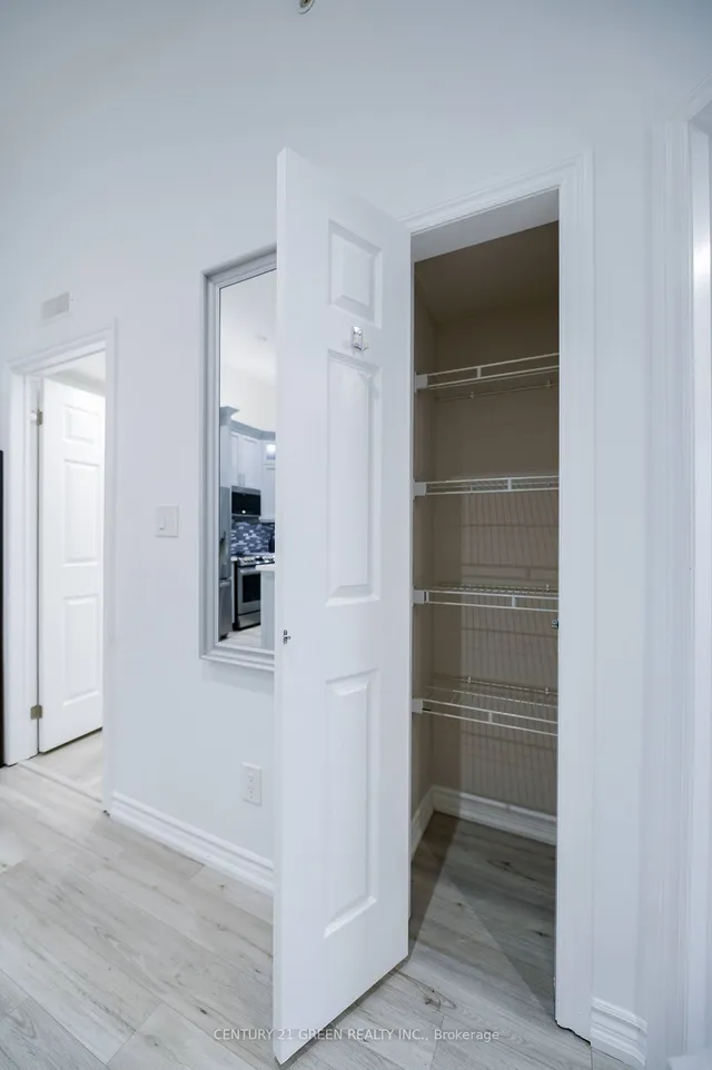 Additional image 11 of 4015 Kilmer Dr Unit 409