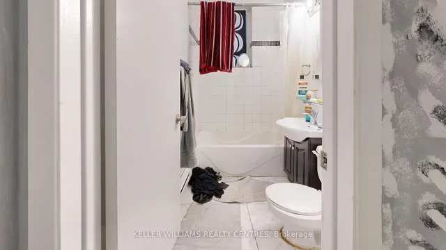 Additional image 19 of 10 Ivy Ave