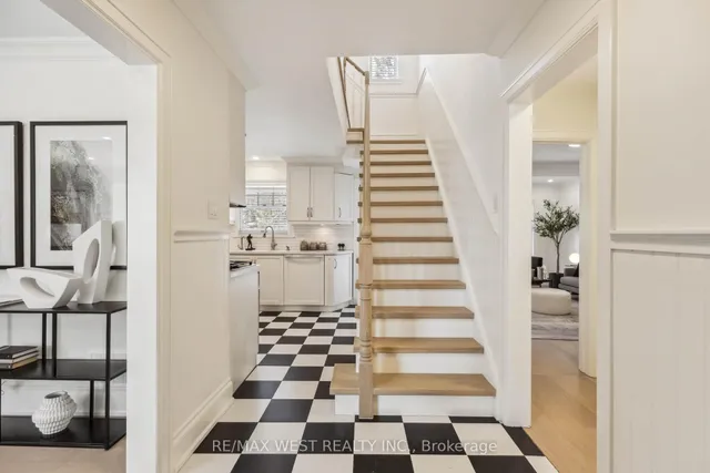 Additional image 14 of 4 Harding Blvd