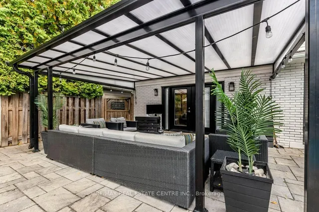 Additional image 32 of 246 Simon Dr