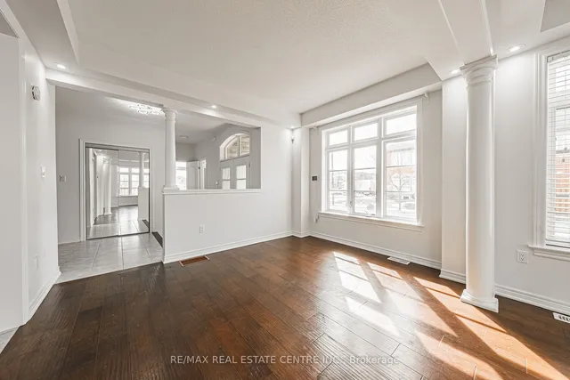 Additional image 10 of 107 Hazelton Ave