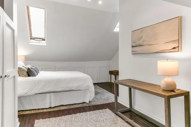 Additional image 36 of 131 Montrose Ave