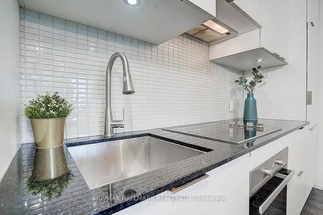 Additional image 20 of 5 St Joseph St Unit 1806