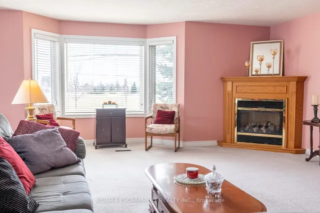 Additional image 9 of 279 Parkside Dr