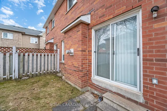 Additional image 47 of 69 Yellow Brick Rd