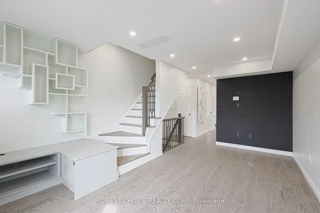 Additional image 7 of 10 Merchant Lane Unit 233