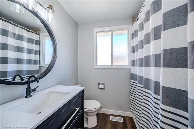 Additional image 20 of 587 Westheights Dr