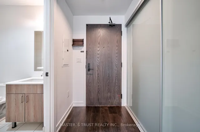 Additional image 21 of 426 University Ave Unit 2307