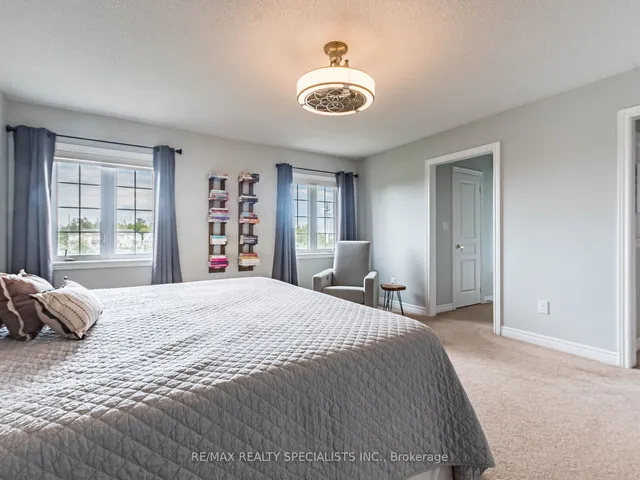 Additional image 15 of 26 Lloyd Cres