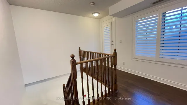 Additional image 26 of 1 Rean Dr Unit 8