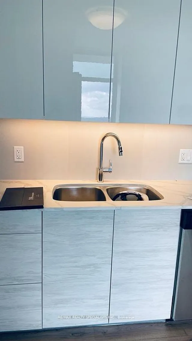 Additional image 8 of 60 Frederick St Unit 3309