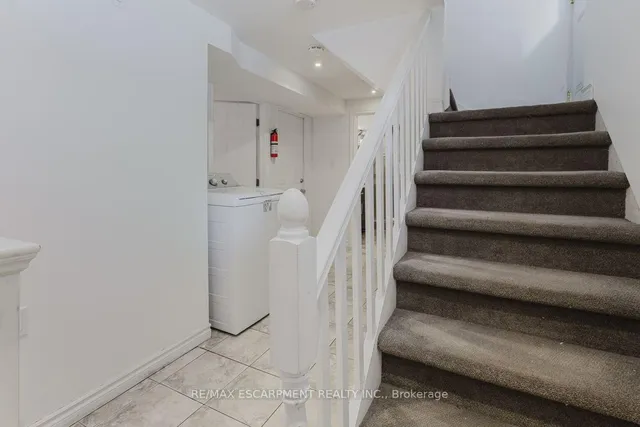 Additional image 21 of 86 South Oval