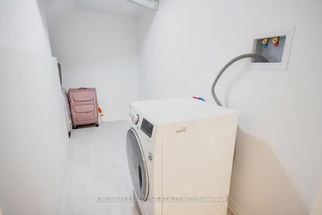 Additional image 38 of 12 ACTION Dr