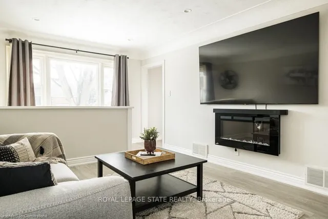 Additional image 6 of 134 Craigroyston Rd