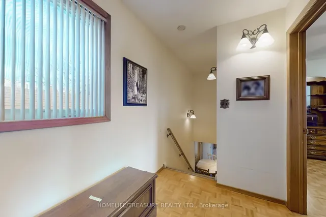 Additional image 23 of 44 Grandville Ave