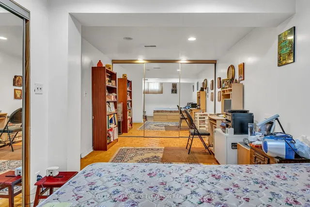 Additional image 45 of 217 La Rose Ave