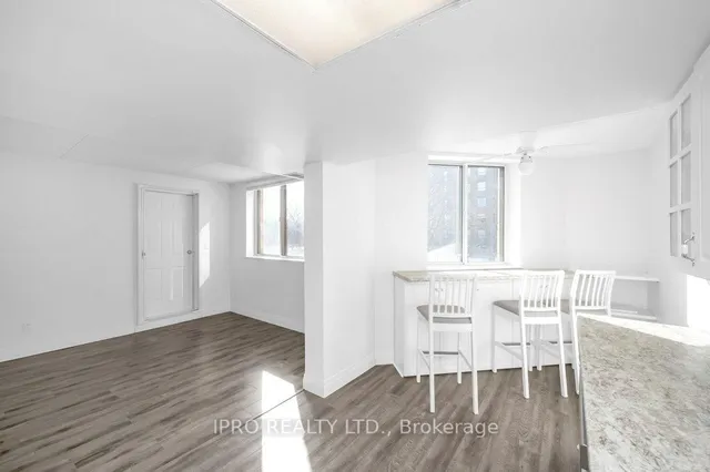 Additional image 7 of 3499 Upper Middle Rd Unit 211