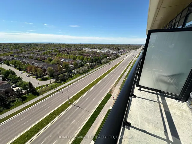 Additional image 19 of 405 Dundas St Unit PH15