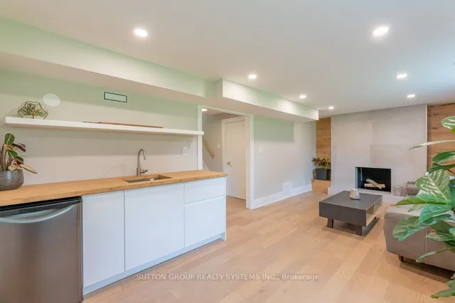 Additional image 35 of 1264 Landfair Cres