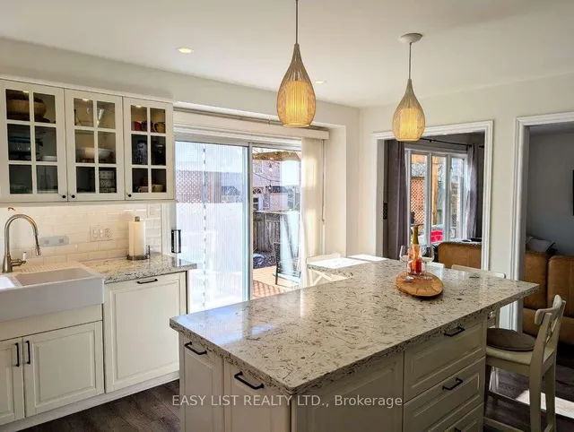 Additional image 8 of 12 Strathroy Cres