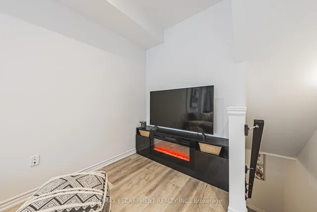 Additional image 14 of 61 Soho St Unit 134