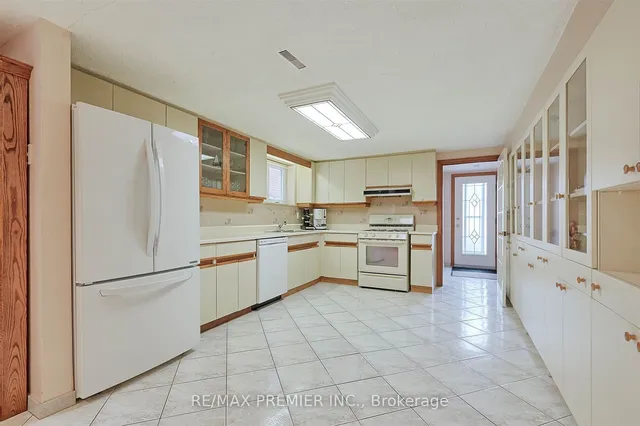 Additional image 14 of 9 Rockbank Cres