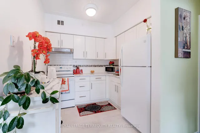 Additional image 23 of 10 WOODMAN Dr