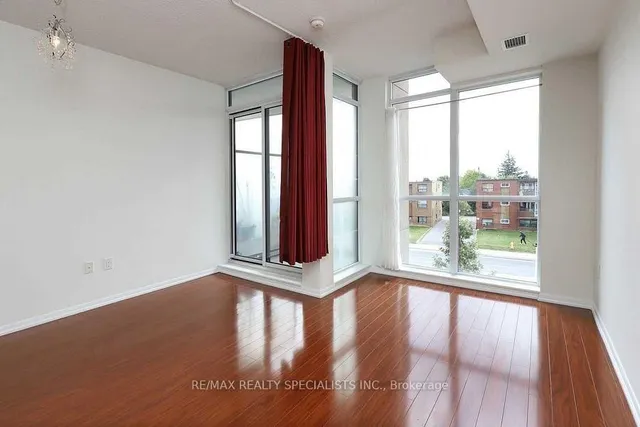 Additional image 14 of 800 Lawrence Ave Unit 216