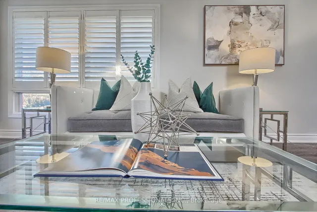 Additional image 15 of 425 CANTERBURY Cres