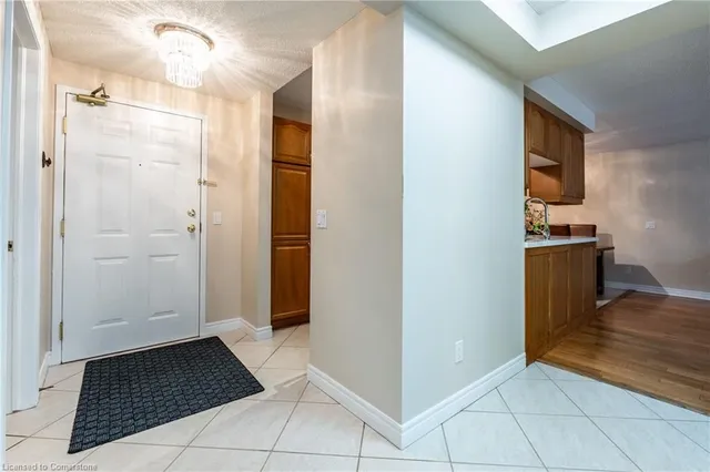 Additional image 29 of 990 Golf Links Rd Unit 106