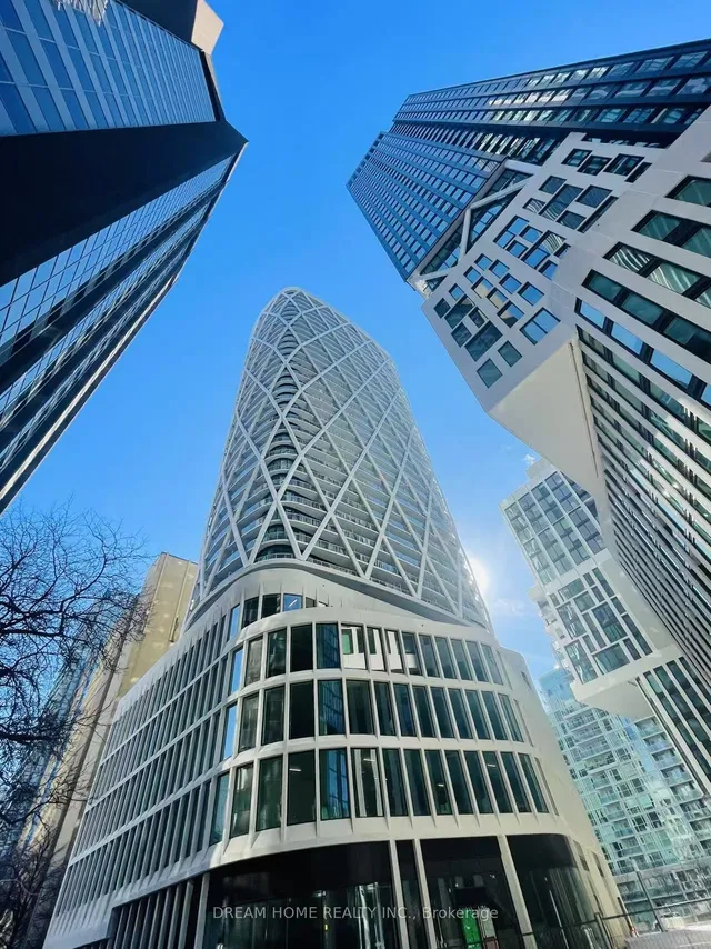 230 Simcoe St Unit 2017