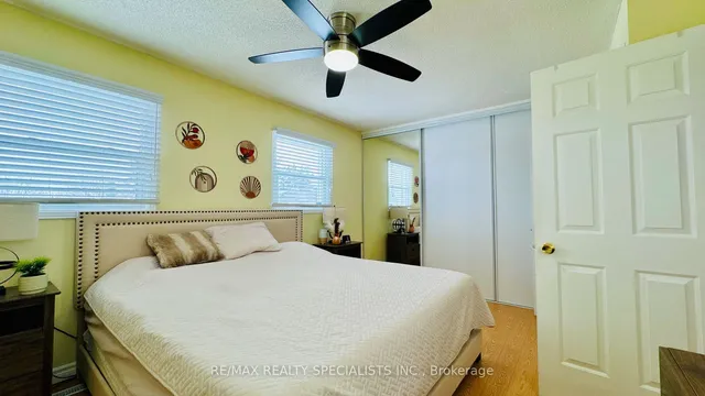 Additional image 12 of 2 Cortez Crt