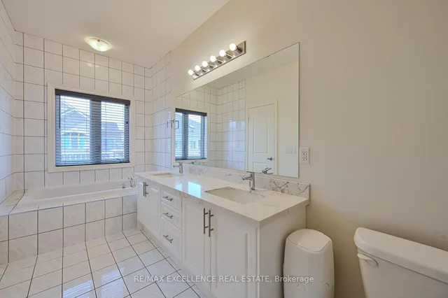 Additional image 40 of 469 Dundas St