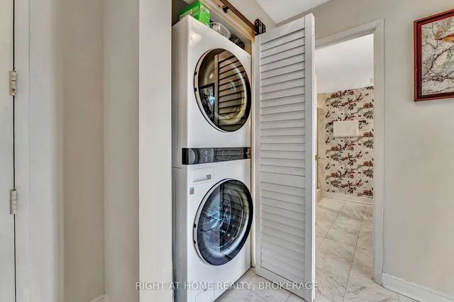 Additional image 16 of 2190 Lakeshore Rd Unit 802