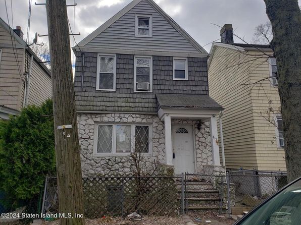42 Hudson St, Staten Island, NY 10304