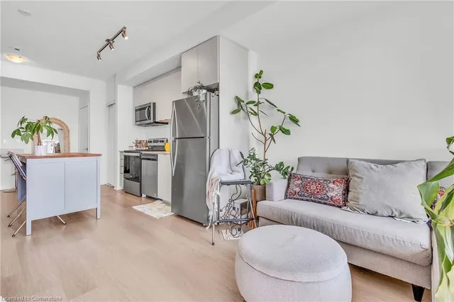 Additional image 22 of 859 The Queensway Unit 412