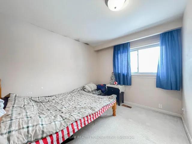 Additional image 24 of 17 Skyridge Rd