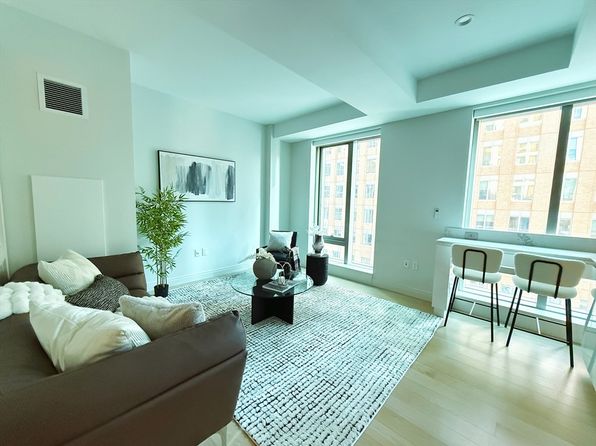 135 Seaport Blvd #612, Boston, MA 02210