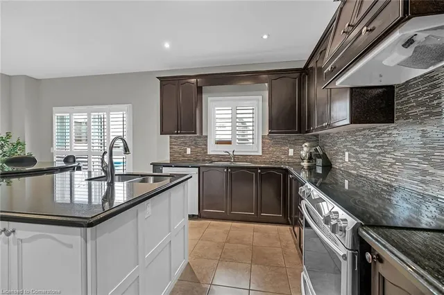 Additional image 19 of 21 Alden St